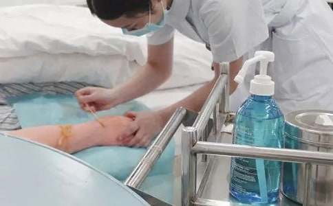 ҽԺ�����������չ����ܽ�(��ѡ9ƪ)