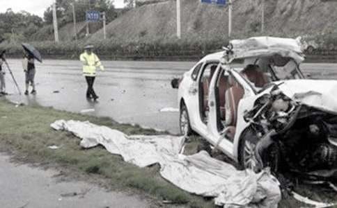 梦见交通事故车着火了