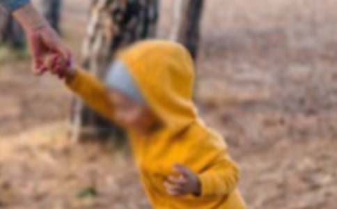 孕期梦见小男孩