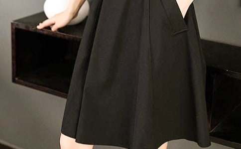 《一百条裙子》的读后感(通用18篇)