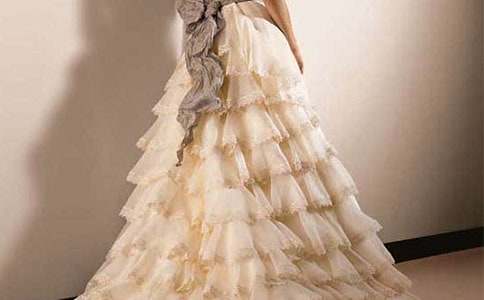 一百裙子读后感