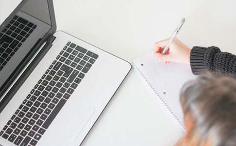 我的卧室作文(常用4篇)